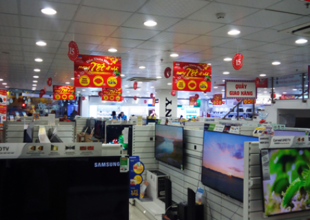 hang-loat-tv-75-inch-hang-sang-bat-ngo-giam-gia-toi-50